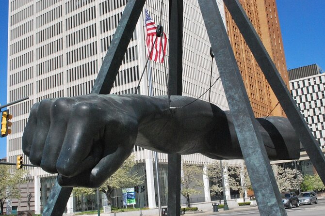 Detroit Scavenger Hunt: Roll Through Motor City - Location and Schedule