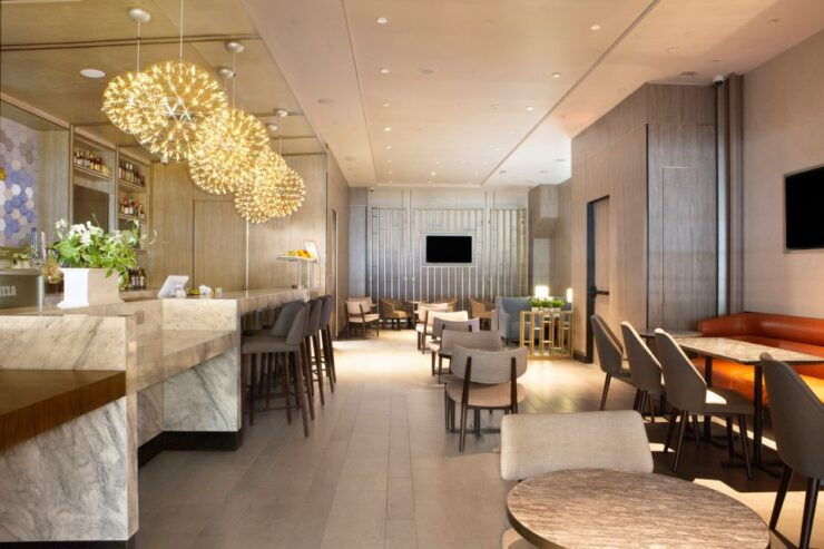 DFW Dallas Fort Worth Airport: Virgin Atlantic Lounge Entry - Lounge Experience