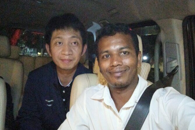 Dhaka Airport Private Car Transfer Hotel Pickup or Drop Off - FAQs