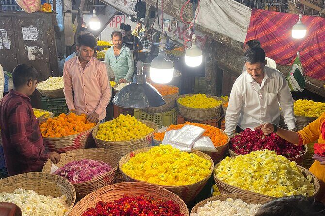 Dharavi Slum Tour in Mumbai: Untold Stories with Local Guide - Authenticity and Respect in Focus