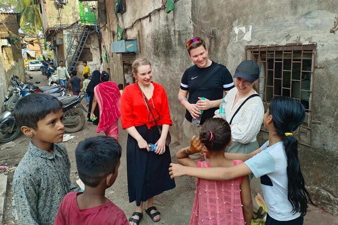 Dharavi Slum Tour - See the real Slum with a Local Guide - What Is the Dharavi Slum Tour All About?