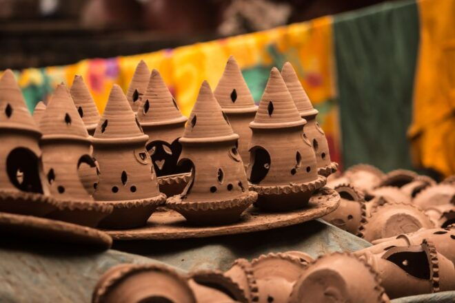 Dharavi Walking Tour With Options - Community Initiatives and Local Businesses