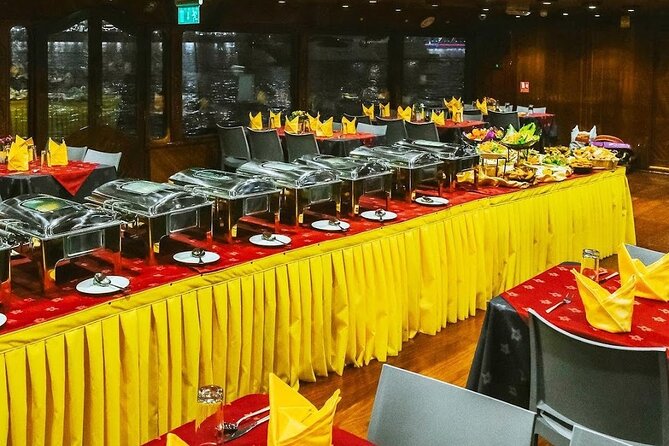 Dhow Cruise With Dinner and Live Entertainment at Dubai Marina - Customer Reviews