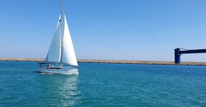 Dia Island: Morning Sailing Cruise - Inclusions and Booking Information