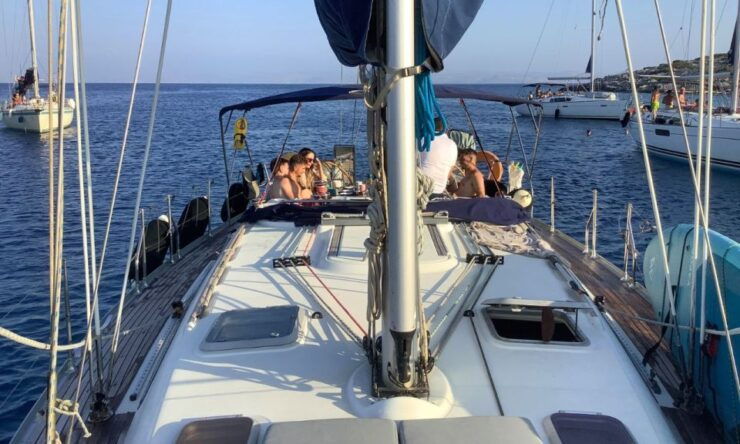 Dia Island: Semi Private Full Day Sailing Cruise - Activity Details