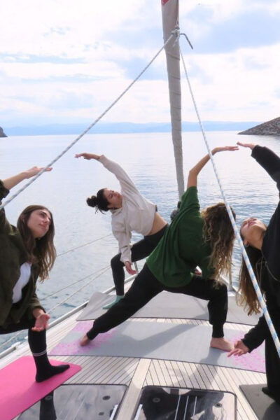 Dia Island: Yoga & Sunset Sailing - Sailing at Sunset
