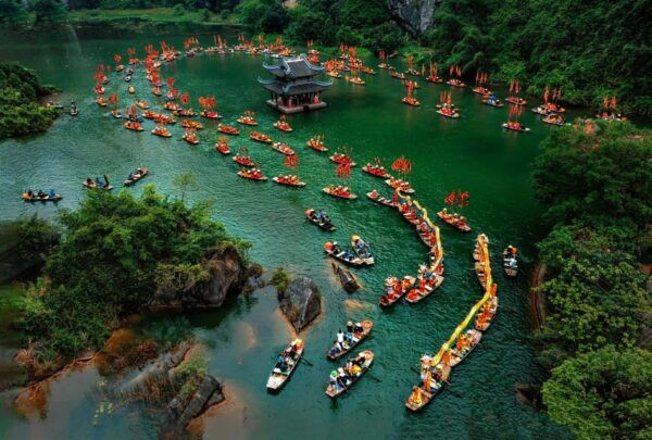 Dia Tang Phi Lai, Cay Thi Pagoda & Trang an Complex Day Tour - Trang An Scenic Landscape