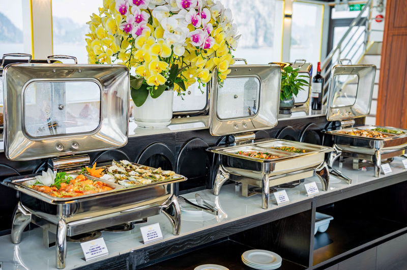 Diamond Era Luxury Day Cruise: Ha Long Bay, Sung Sot, Ti Top - Sunset tea and the ride back