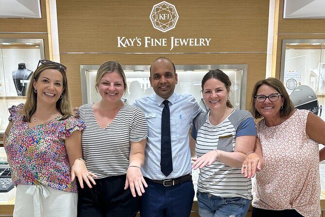 Diamonds and Cocktails a Shopping Experience in Grand Cayman - Final Thoughts: Is This Experience Right for You?