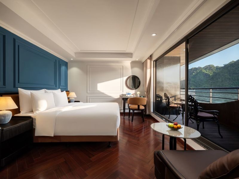 Diana 2D1N Cruise: Ha Long Bay & Lan Ha Bay Tour - Sunset, dinner and a gently busy evening