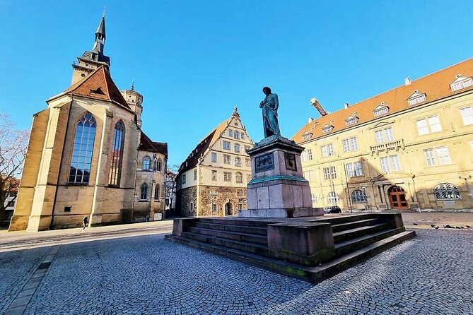 Digital Stuttgart Altstadt City Rally Um Das Neue Schloss. - Cancellation Policy