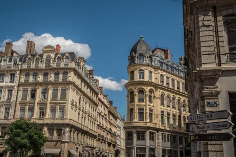 Dijon: 2-hour Best Intro Walking Tour with a Local - Practical Considerations and Tips