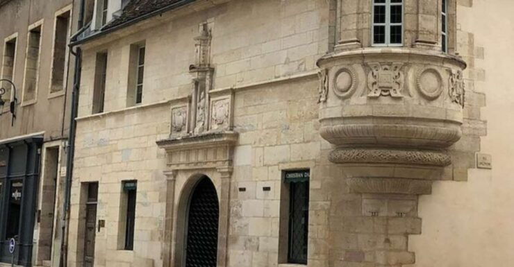 Dijon: a Self-Guided Audio Tour Through the City - Booking Details