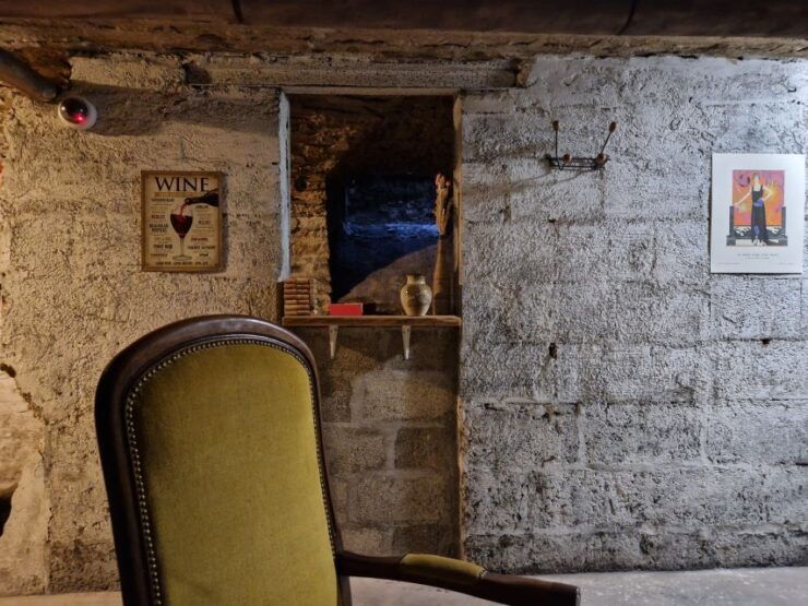 Dijon: Burgundy Wines Masterclass With a Sommelier - Duration and Location