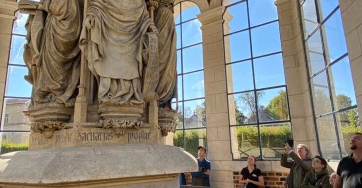 Dijon : Guided Tour : The Well of Moses - Booking Information