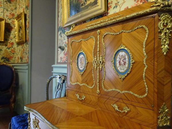 Dijon : Intimacy, Art and History - Collection of the Magnin Family