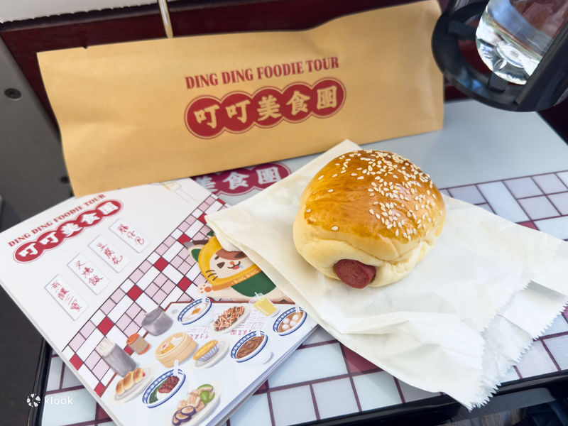 Ding Ding Foodie Tour | Hong Kong Tramways - Snacks served along the way