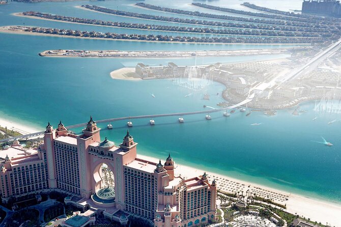 Dining at Mura Italian Restaurant the Pointe With Transfers - Information About Maximum Number of Travelers