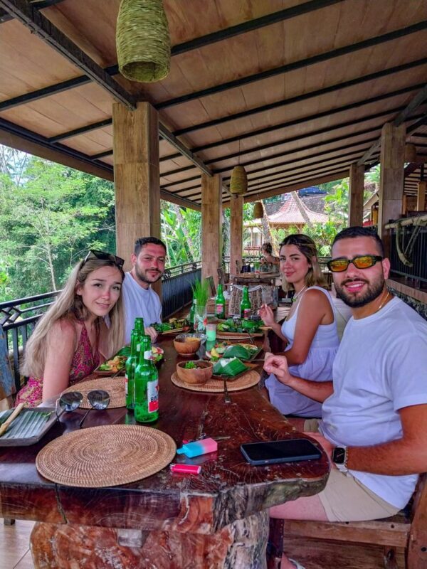 Dining Experience at Boni Bali Restaurant Ubud - How the 09:00 to 10:00 schedule works