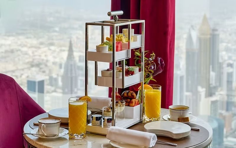 Dining experiences at Burj Khalifa - Getting there without losing your reservation