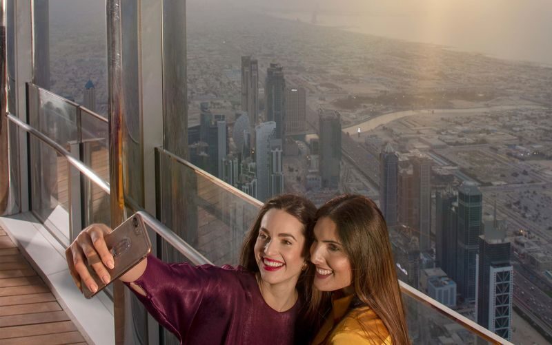 Dining experiences at Burj Khalifa - Who should book, and who should look elsewhere