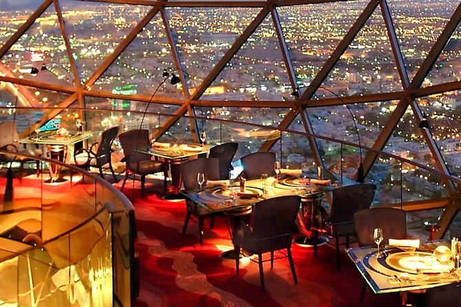 Dining in Riyadh at the Globe Restaurant With Pick up - Meal Inclusions and Pricing Details