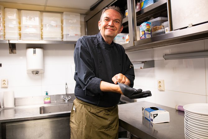 Dining in the Dark Amsterdam 3 Course Package - Common Questions