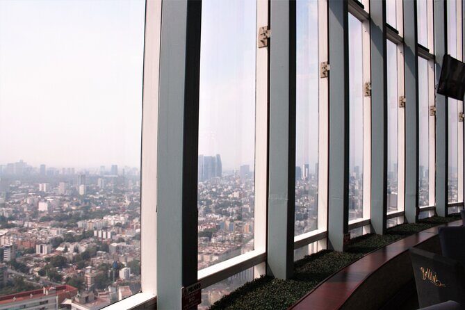 Dinner at Bellini, the largest revolving restaurant in the world - Who Should Consider This Tour?