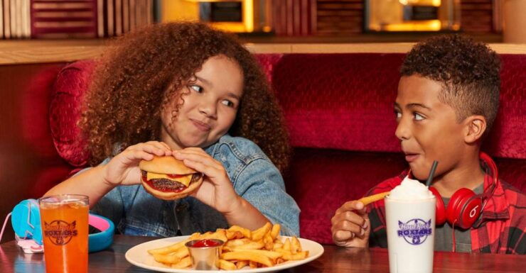 Dinner at Hard Rock Cafe - Amenities and Booking