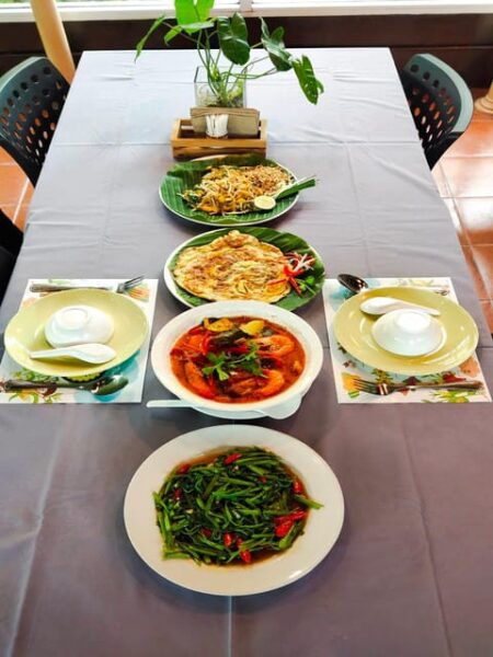 Dinner From Cooking Class & Enjoy Local Night Market - What to Bring