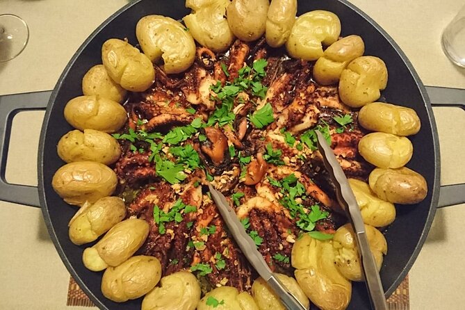 Dinner in Lisbon: Experience Portuguese Flavors and Wines. - Pricing and Payment Details