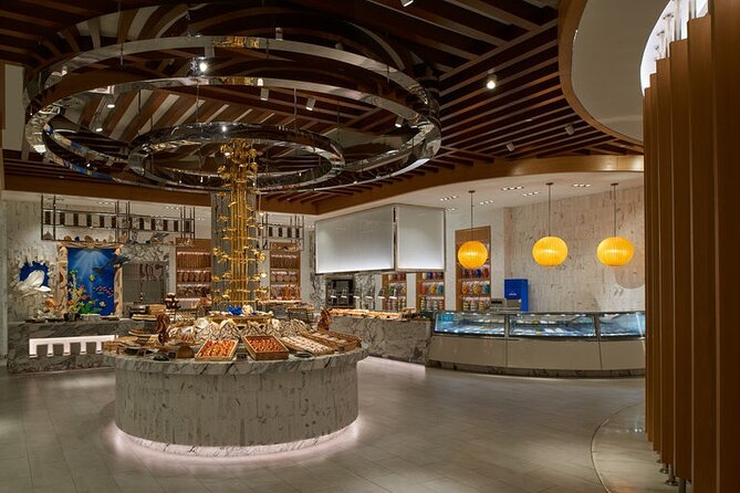 Dinner in Saffron Atlantis the Palm With Private Transfers - Booking Confirmation and Accessibility Information