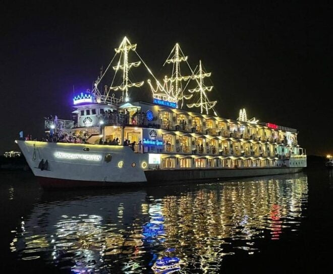 Dinner On Cruise Along Saigon River - Dining Options