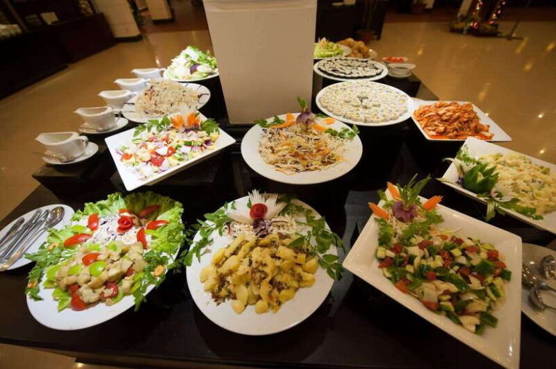 Dinner Show Apsara Dance, Pickup round trip included - How the Tour Starts: Pickup and Transportation