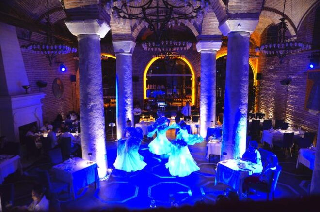 Dinner & Show at an Ancient Cistern - Entertainment Features