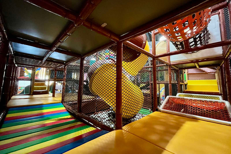 Dino Adventure at The Outlets Lipa - The age limit and guardian setup