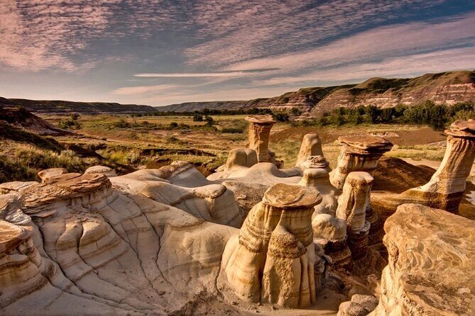 Dinosaurs, Canyons & Ghost Towns: Ultimate Drumheller Day Tour - Good To Know