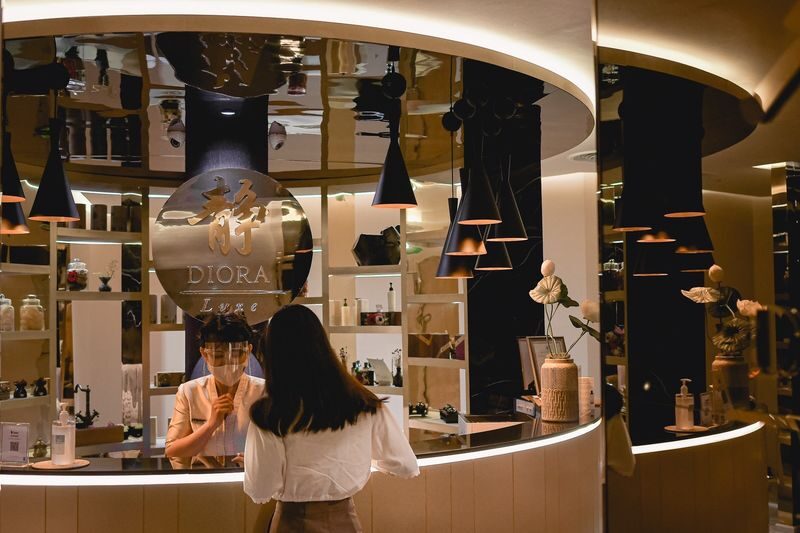 DIORA Luxe Lumpini Luxury Spa Experience in Bangkok - A calm break on Rama 4 Road