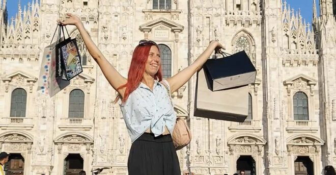 Discounted Luxury Fashion Shopping Hunt - Meeting Point Details