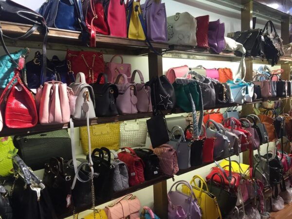 Discounted Luxury Fashion Shopping Hunt - Tips for a Successful Hunt