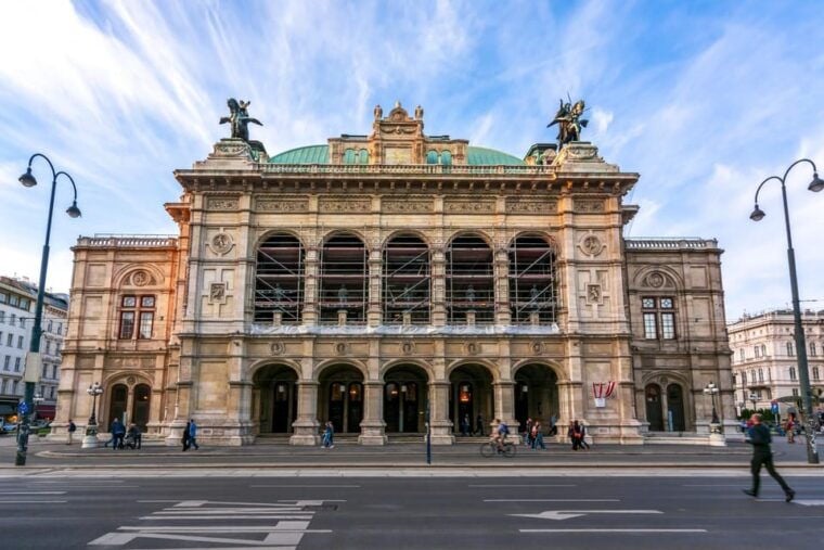 Discover 10 Things To Do in Vienna - Ultimate Walking Tour - The Experience and What Travelers Say