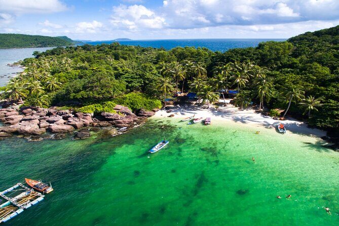 Discover 2 Islands of Phu Quoc By Boat - Best suited for:  