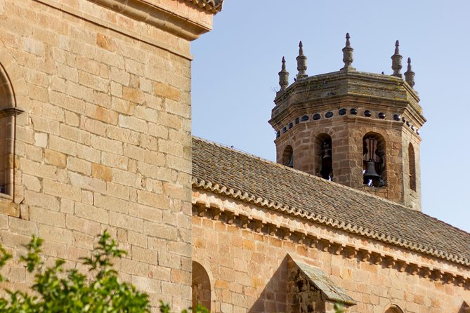 Discover 3 Artworks in Baños De La Encina - Ethnographic Museum "Siruela