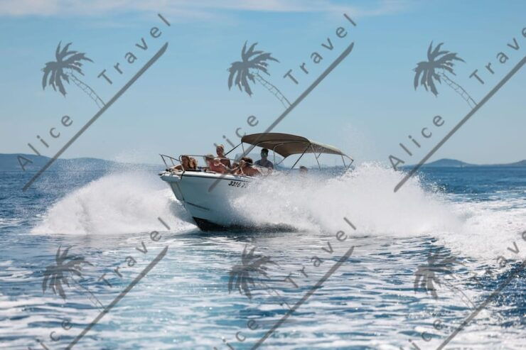 Discover a Real Vibe of Croatia on a Speedboat With Prosecco - Good To Know