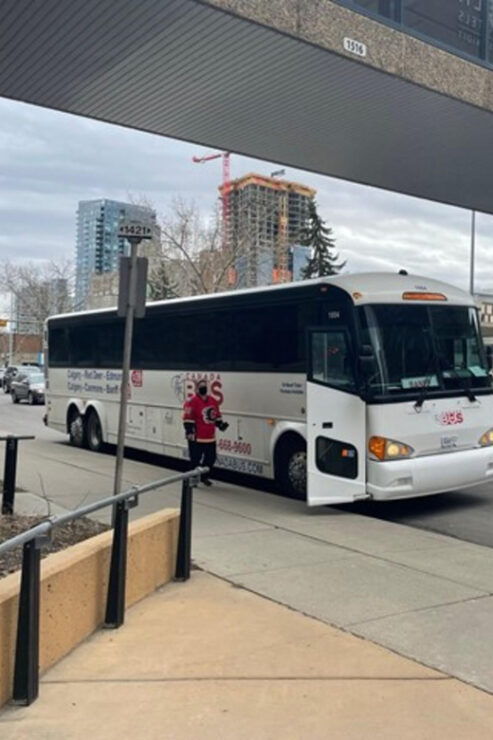 Discover Alberta in Canada Bus Between Calgary and Red Deer - Good To Know