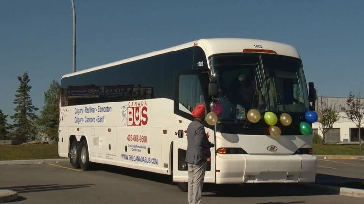 Discover Alberta in Canada Bus Between Calgary and Red Deer - Comfort and Amenities Onboard
