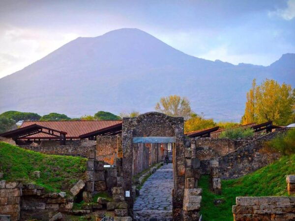 Discover Ancient Pompeii and Witness the Majesty of Vesuvius - Book Your Pompeii and Vesuvius Tour