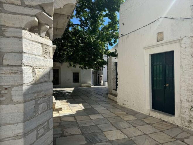 Discover Apeiranthos in Naxos: A Walking Tour Experience - Itinerary Breakdown