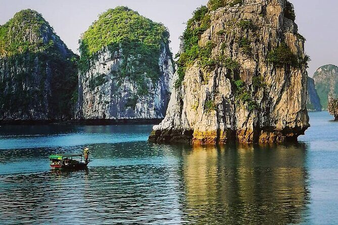 Discover Bai Tu Long Bay: Stunning Cave,Hidden Treasures Day Trip - An In-Depth Look at the Bai Tu Long Bay Day Trip