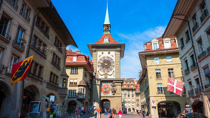 Discover Bern: City Highlights & Old Town Walking Tour - Group size, guide style, and what the review tells you